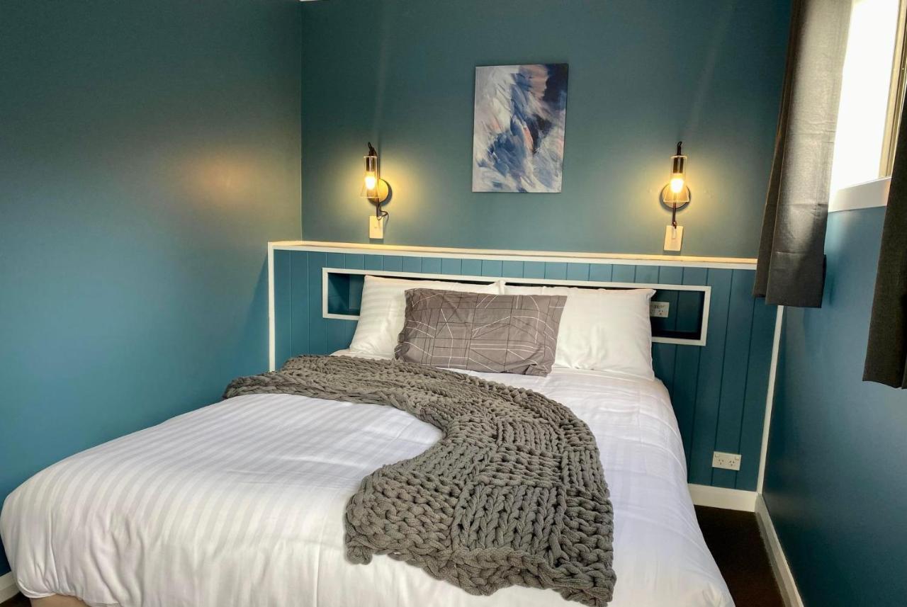 Gordon Gateway Motel Strahan Bagian luar foto