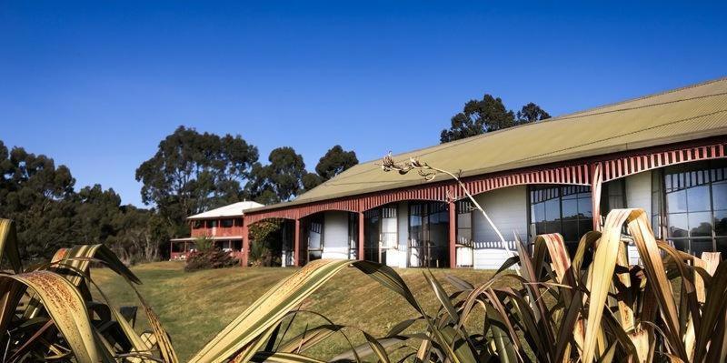 Gordon Gateway Motel Strahan Bagian luar foto