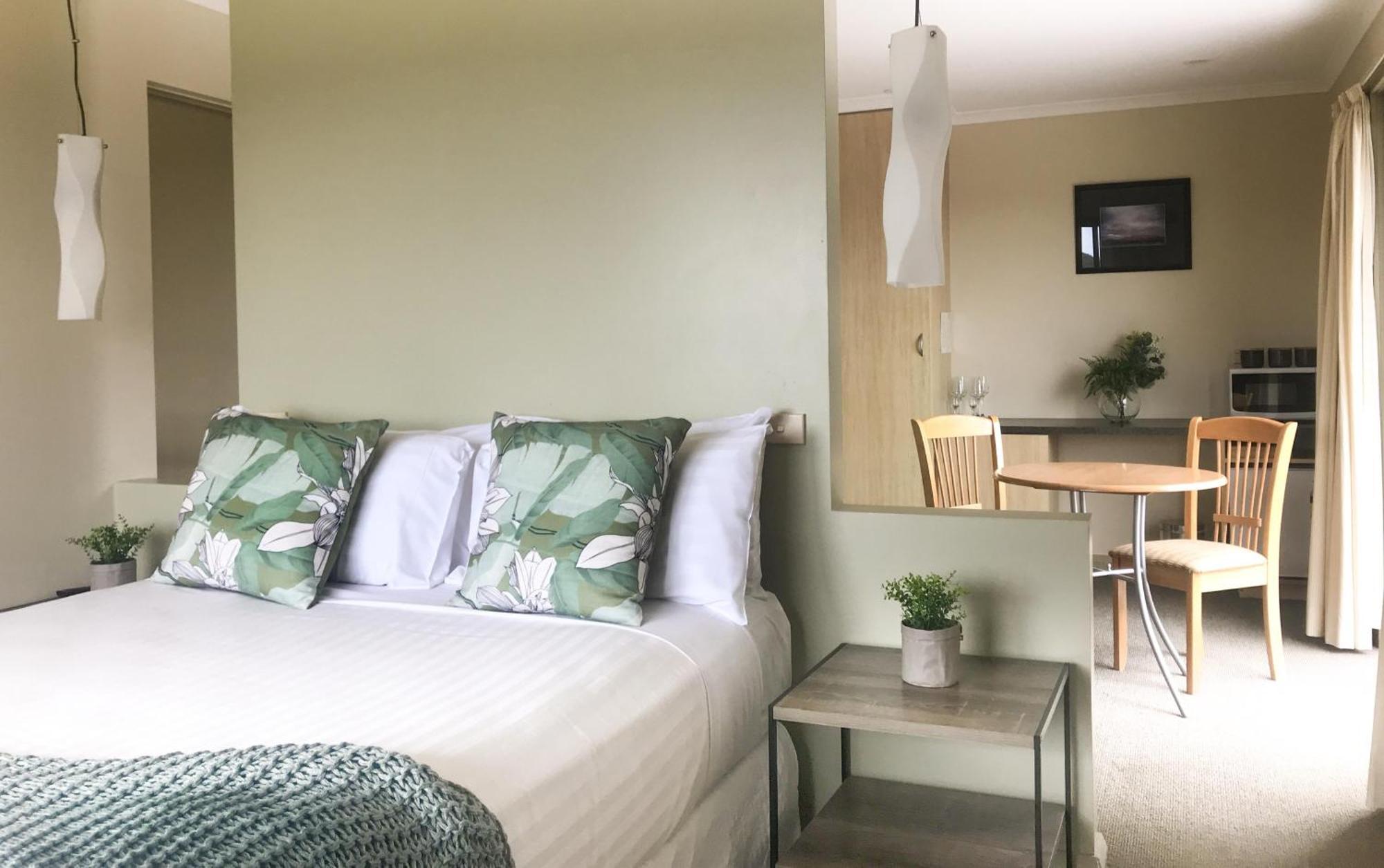 Gordon Gateway Motel Strahan Bagian luar foto