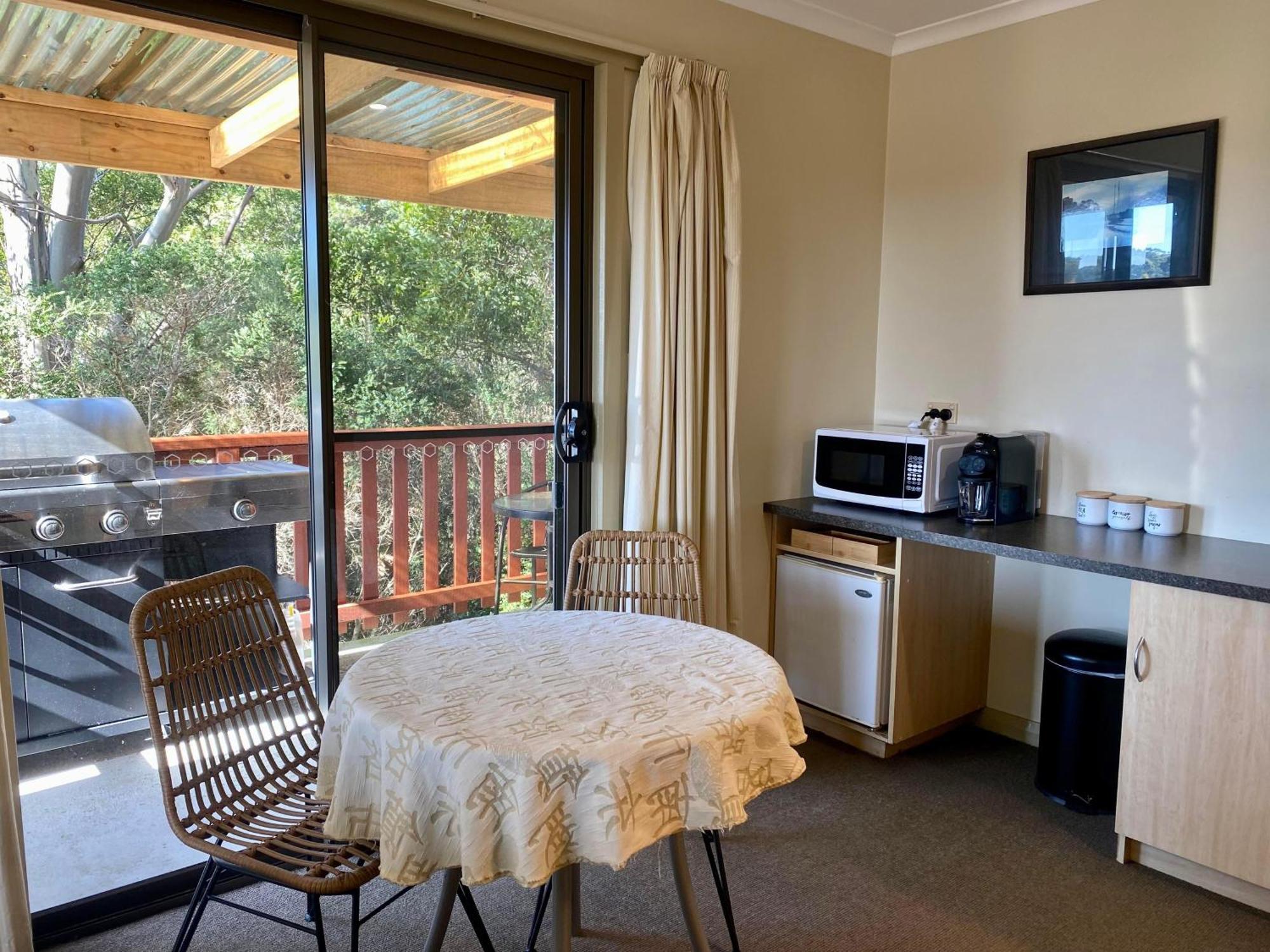 Gordon Gateway Motel Strahan Bagian luar foto